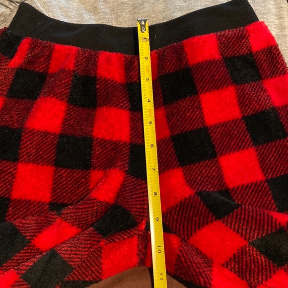 Boys Christmas Print Pajamas by Holiday #FamJams Brand.  EUC! - Picture 10 of 16